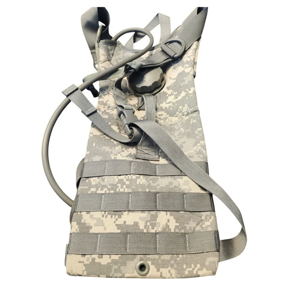 MOLLE II Hydration System Carrier ACU Digital Camo Lions Serv. 8465-01-525-5531